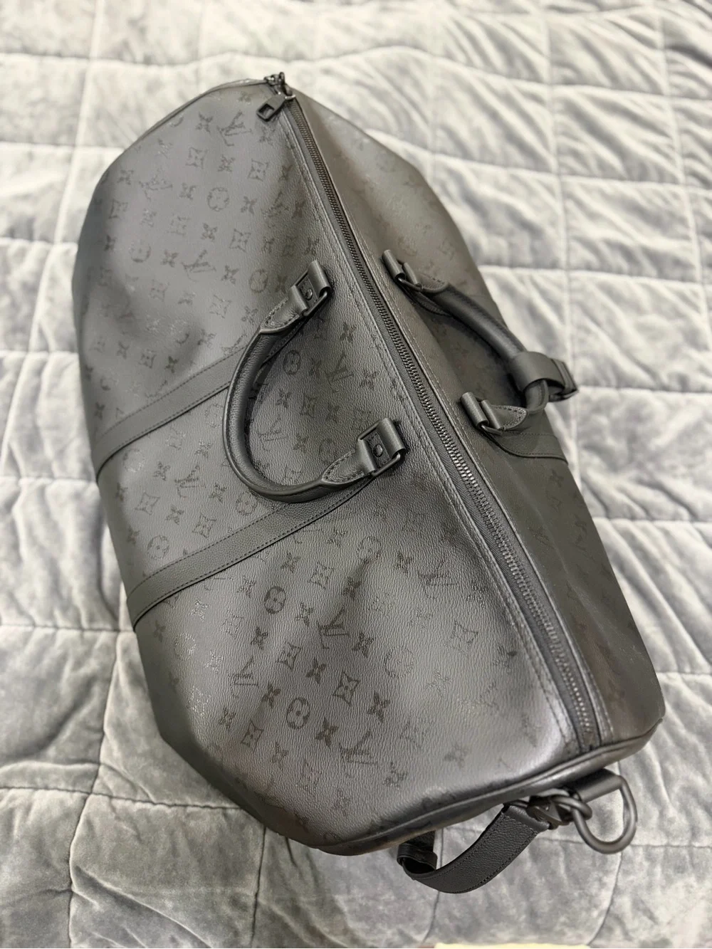 Brand New Never Used Louis Vuitton Keepall Bandoulière 55 in Monogram